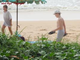 2016-204 Karon beach boys under unbrellas