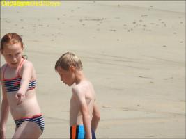 2017-97b Same beach boy now with his sister