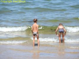 2017-119 Beach boys in the sea