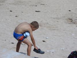 2022-10 Boy on beach