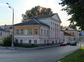 Улица Салтыкова-Щедрина и площадь Славы