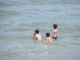 2018-150 Boys playing in the sea