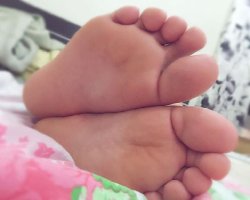 Cute little feets